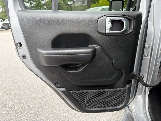 Used 2020 Silver Jeep Unlimited Sport Altitude image 22