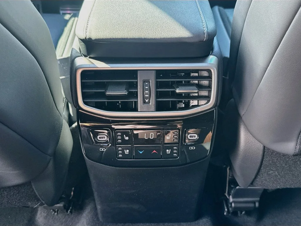 Used 2024 Black Lexus 500h F SPORT Performance image 28