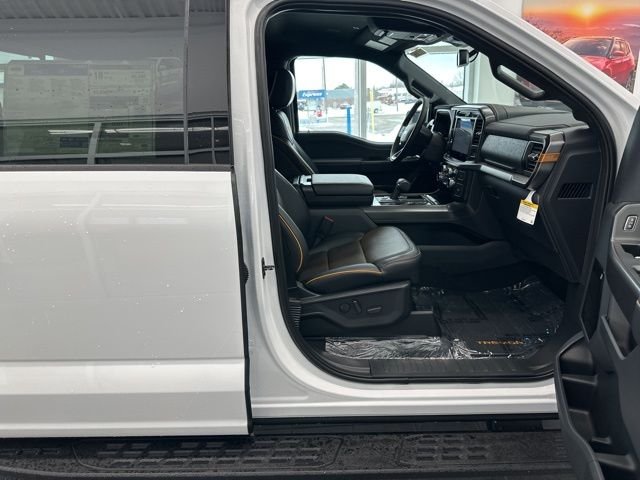 New 2025 Oxford White Ford Tremor® image 48