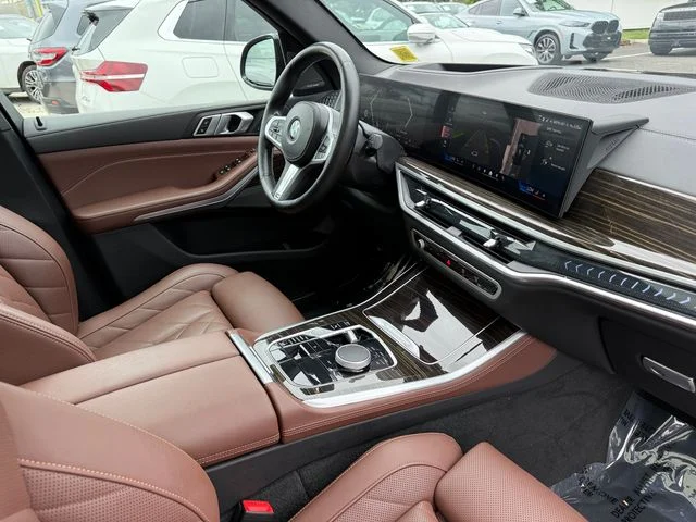 Certified Used 2024 Carbon Black Metallic BMW xDrive40i image 29