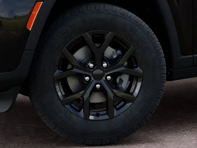 New 2026 Diamond Black Crystal Pearlcoat Jeep Laredo Altitude image 8