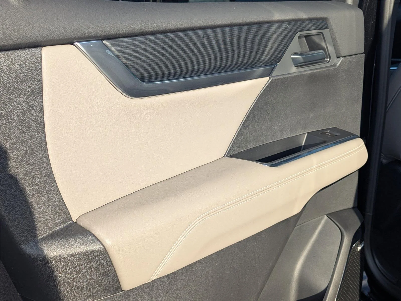 New 2026 Ebony Twilight Metallic GMC Elevation image 19