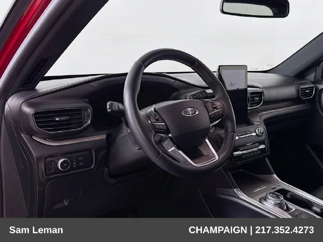 Used 2020 Red Ford Platinum image 9
