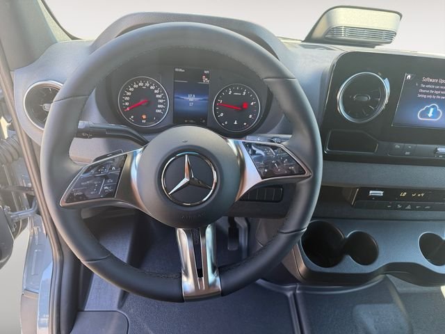 New 2026  Mercedes-Benz Cargo 170 WB image 13