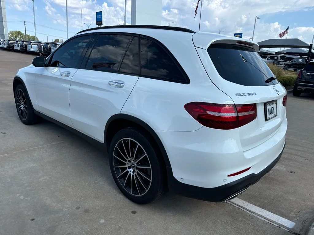 Used 2018 White Mercedes-Benz GLC 300 image 4