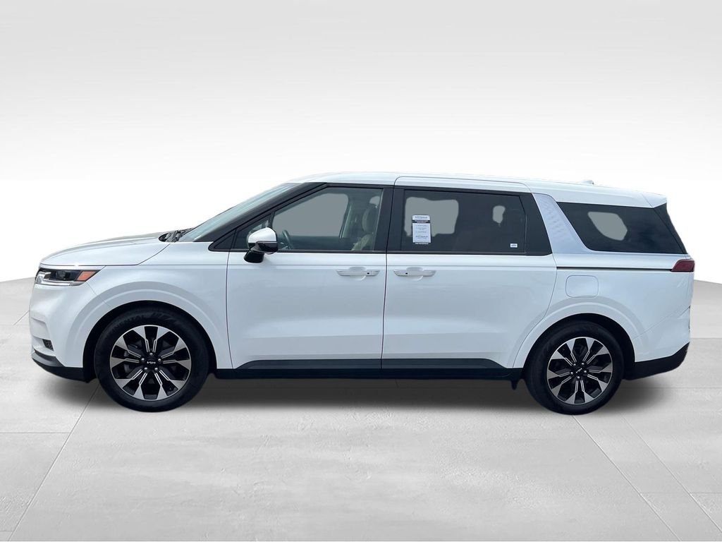 Certified Used 2024 White Kia EX image 2