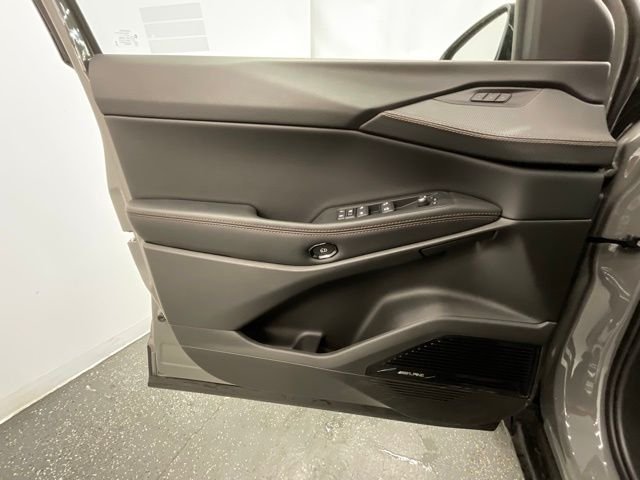 New 2026 Sting-Gray Clear-Coat Exterior Paint Jeep Overland image 9