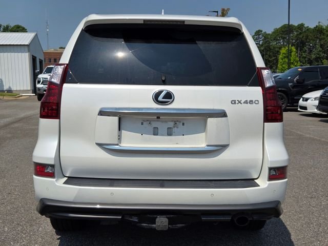 Certified Used 2020  Lexus 460 Luxury image 4