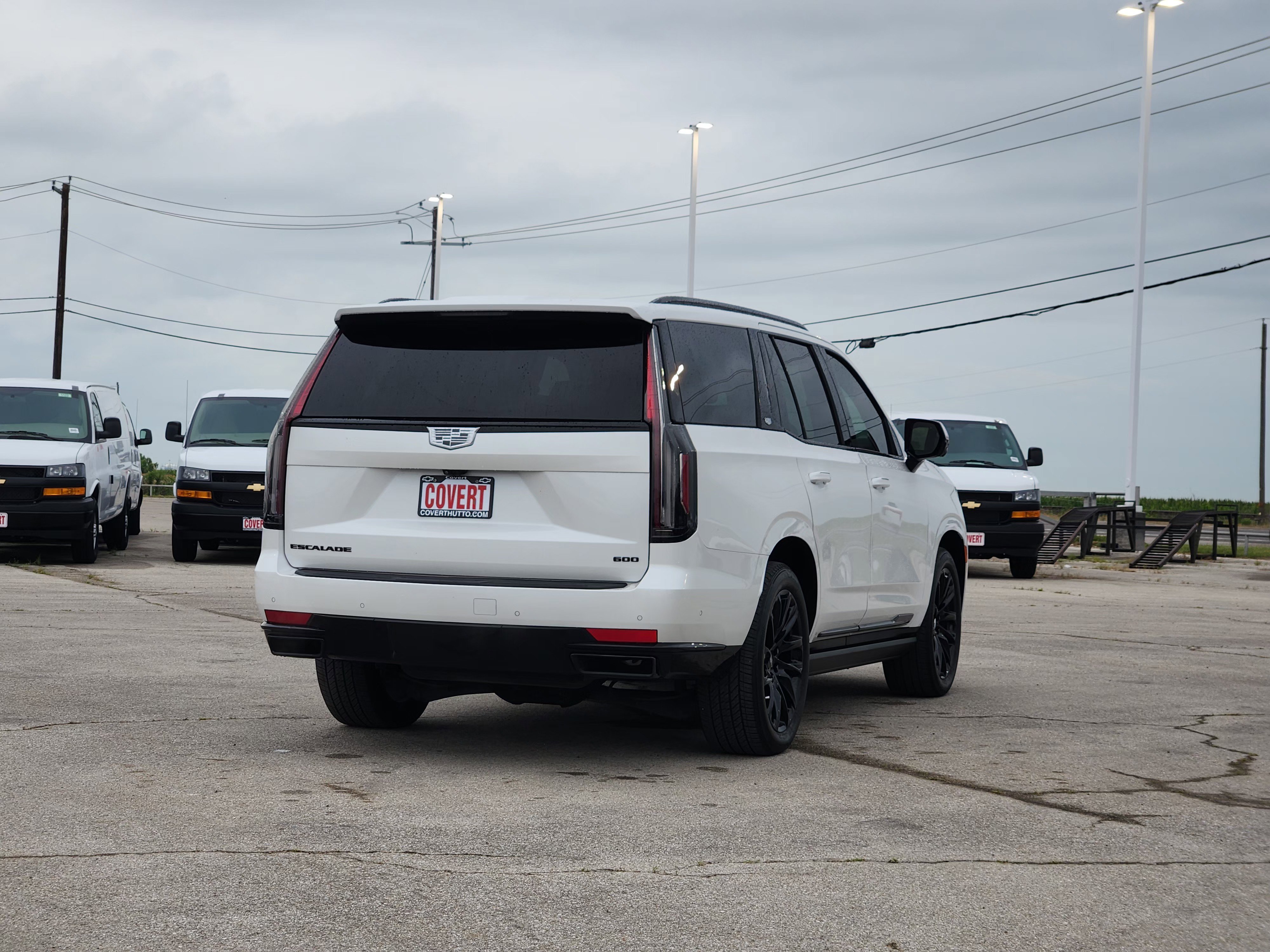 Used 2024 Crystal White Tricoat Cadillac Sport image 7