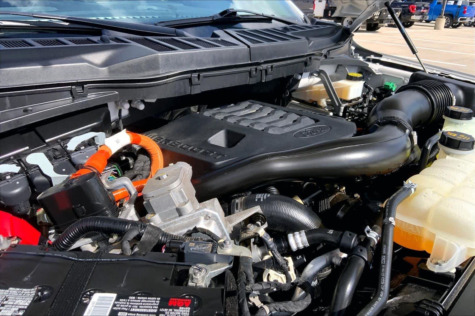 Used 2023 Avalanche Ford LARIAT image 33