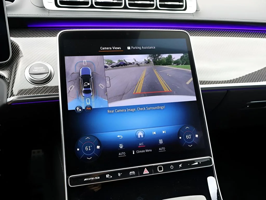 New 2025 MANUFAKTUR Moonlight White Metallic Mercedes-Benz S 63 E AMG® image 25