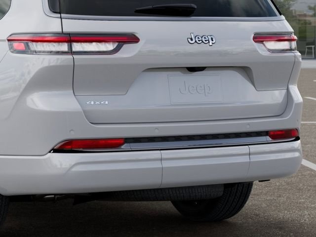 New 2026 Bright White Clear-Coat Exterior Paint Jeep Limited image 13