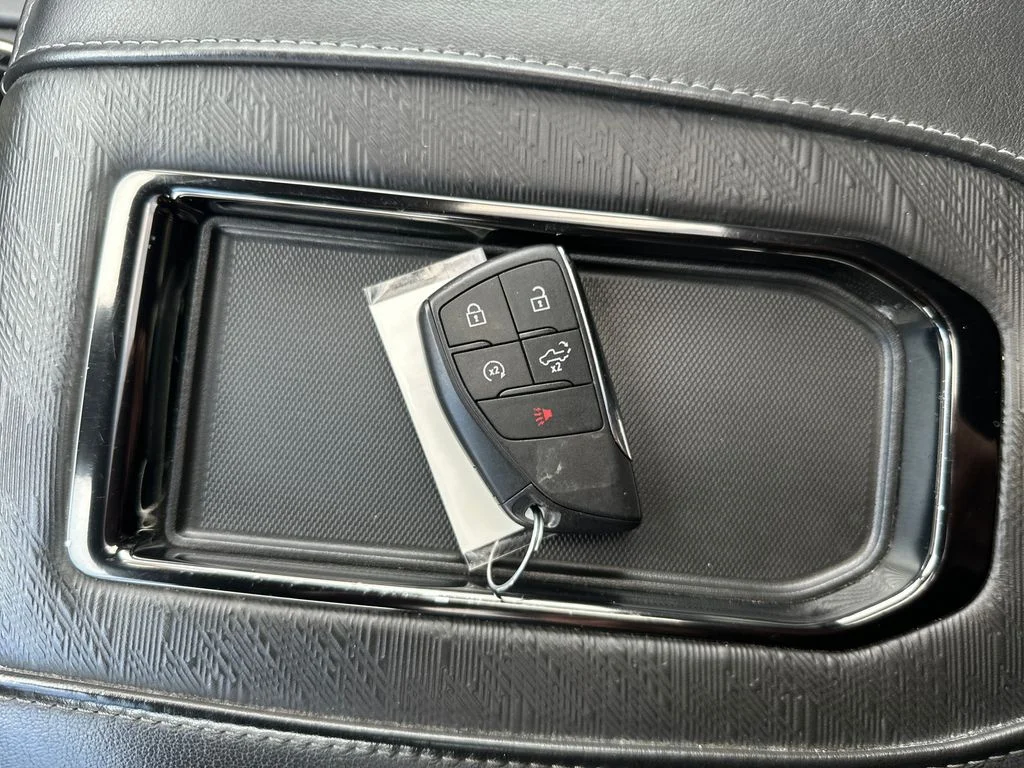 Used 2022 Black GMC AT4X image 21