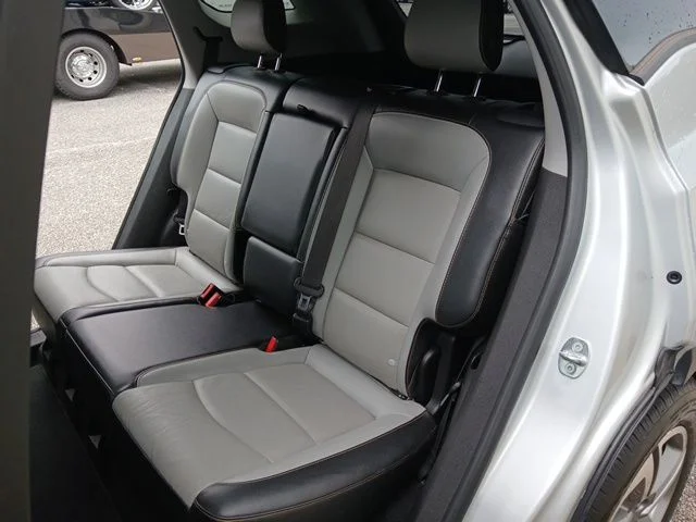 Used 2020 Silver GMC SLT image 14