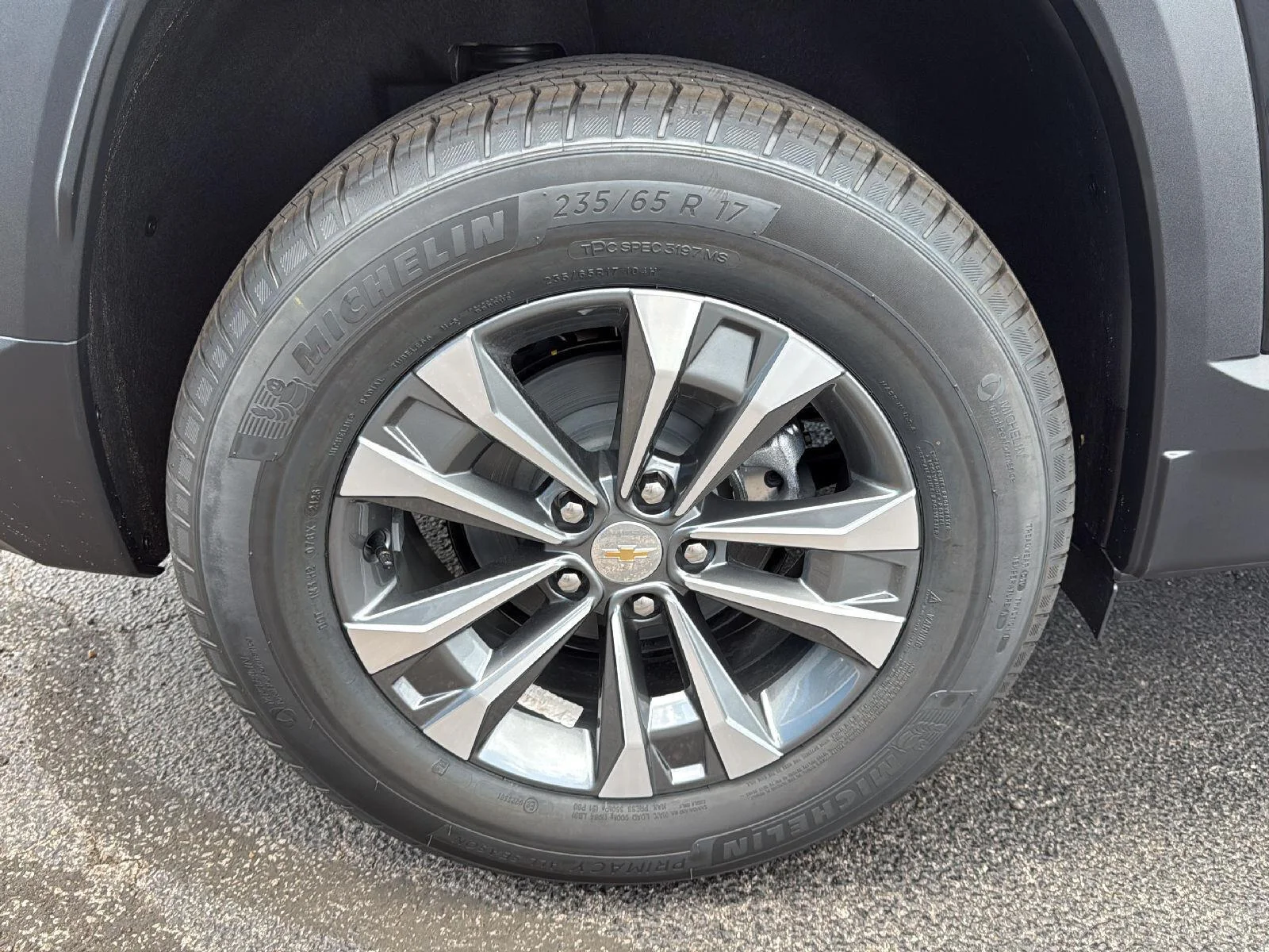 2027 Chevrolet Equinox LT - Photo 32