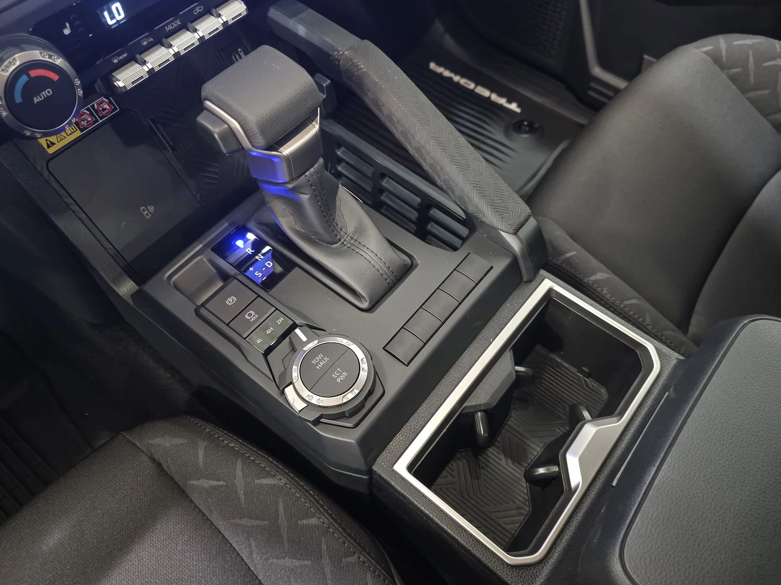2026 Toyota Tacoma SR5 - Photo 28