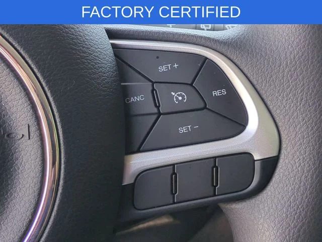 Used 2023 Red Jeep Latitude image 18