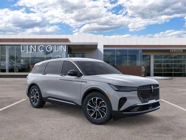 Used 2026 Gray Lincoln Premiere image 7