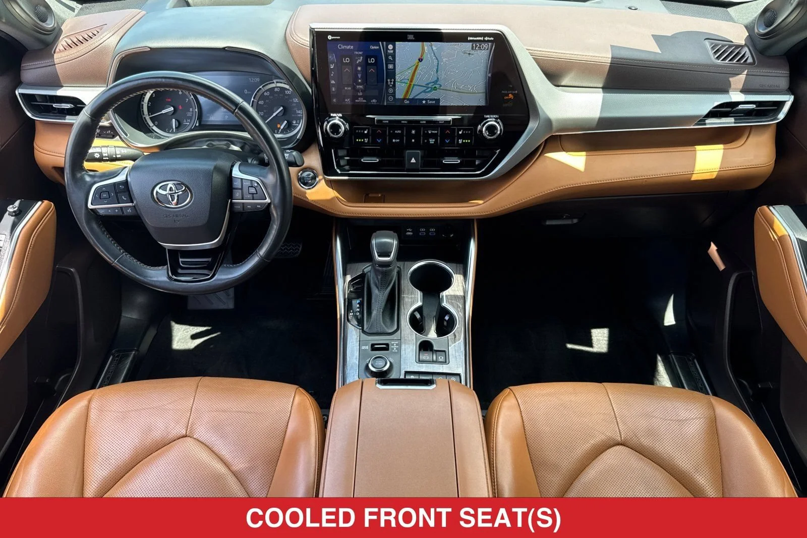 Used 2022 White Toyota Platinum image 14