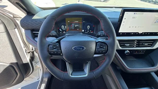 New 2026 Star White Metallic Tri-Coat Ford ST-Line image 26