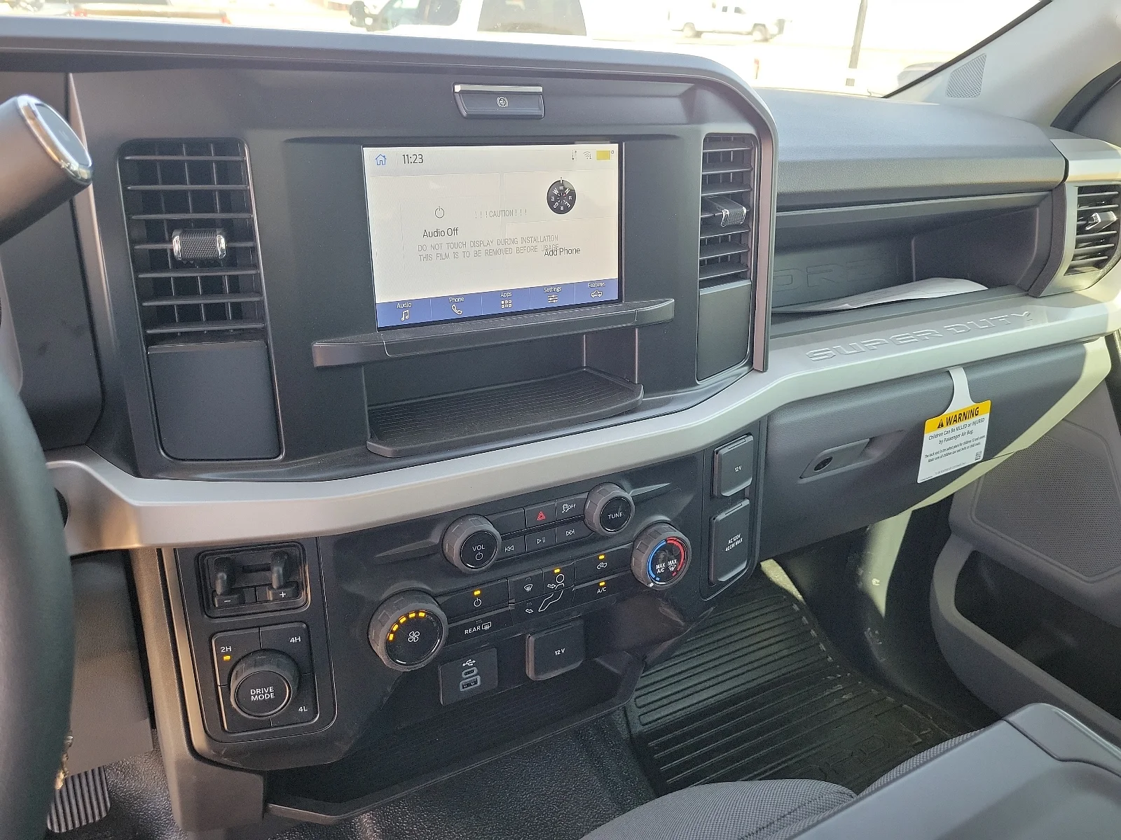 New 2025 Oxford White Ford XL image 24