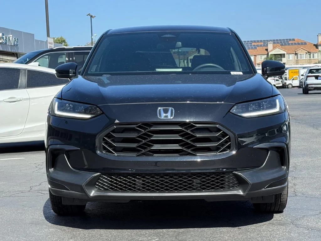Used 2024  Honda Sport image 4