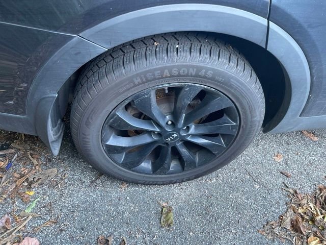 Used 2020 Grey Kia EX image 10