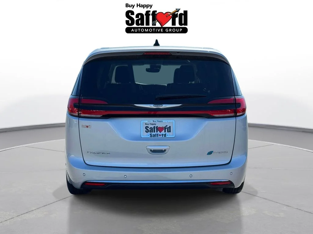 2024 Chrysler Pacifica PHEV Select