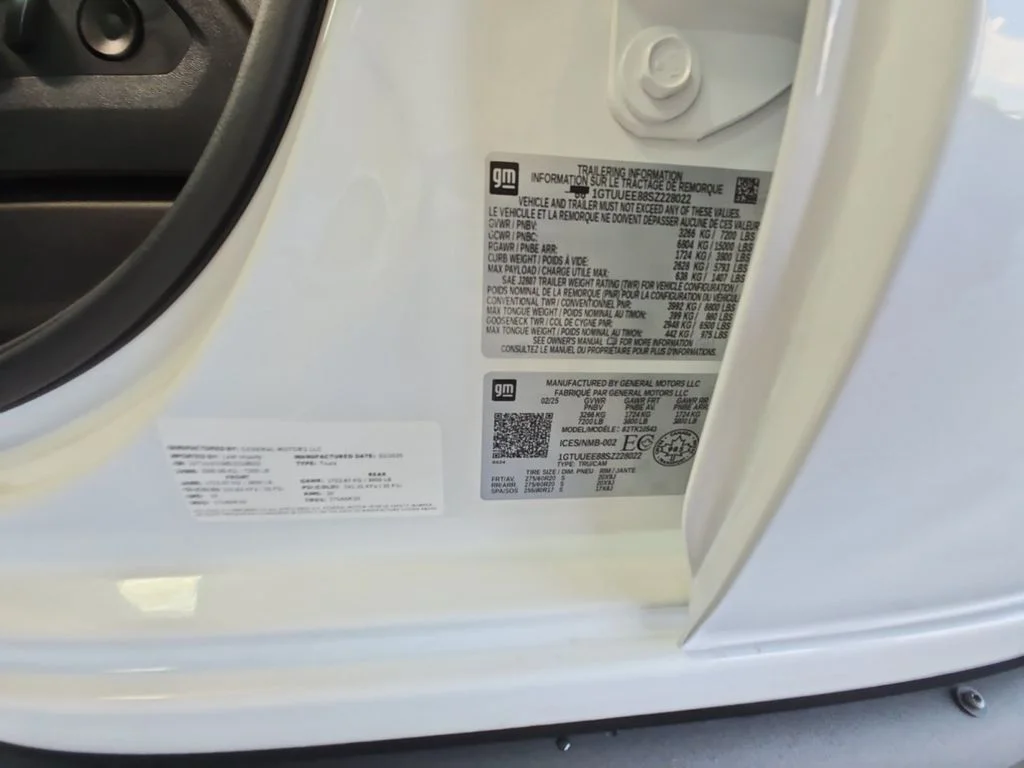 2025 GMC Sierra 1500 AT4 - Photo 25