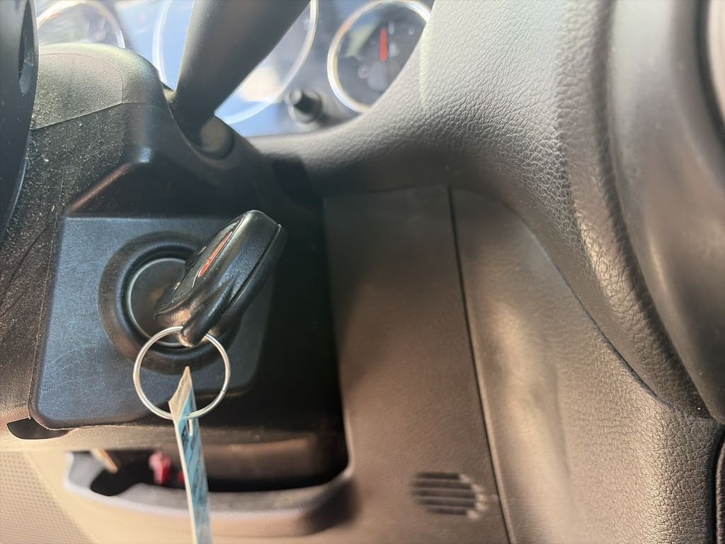 Used 2018 Gray Jeep Unlimited Sport image 25