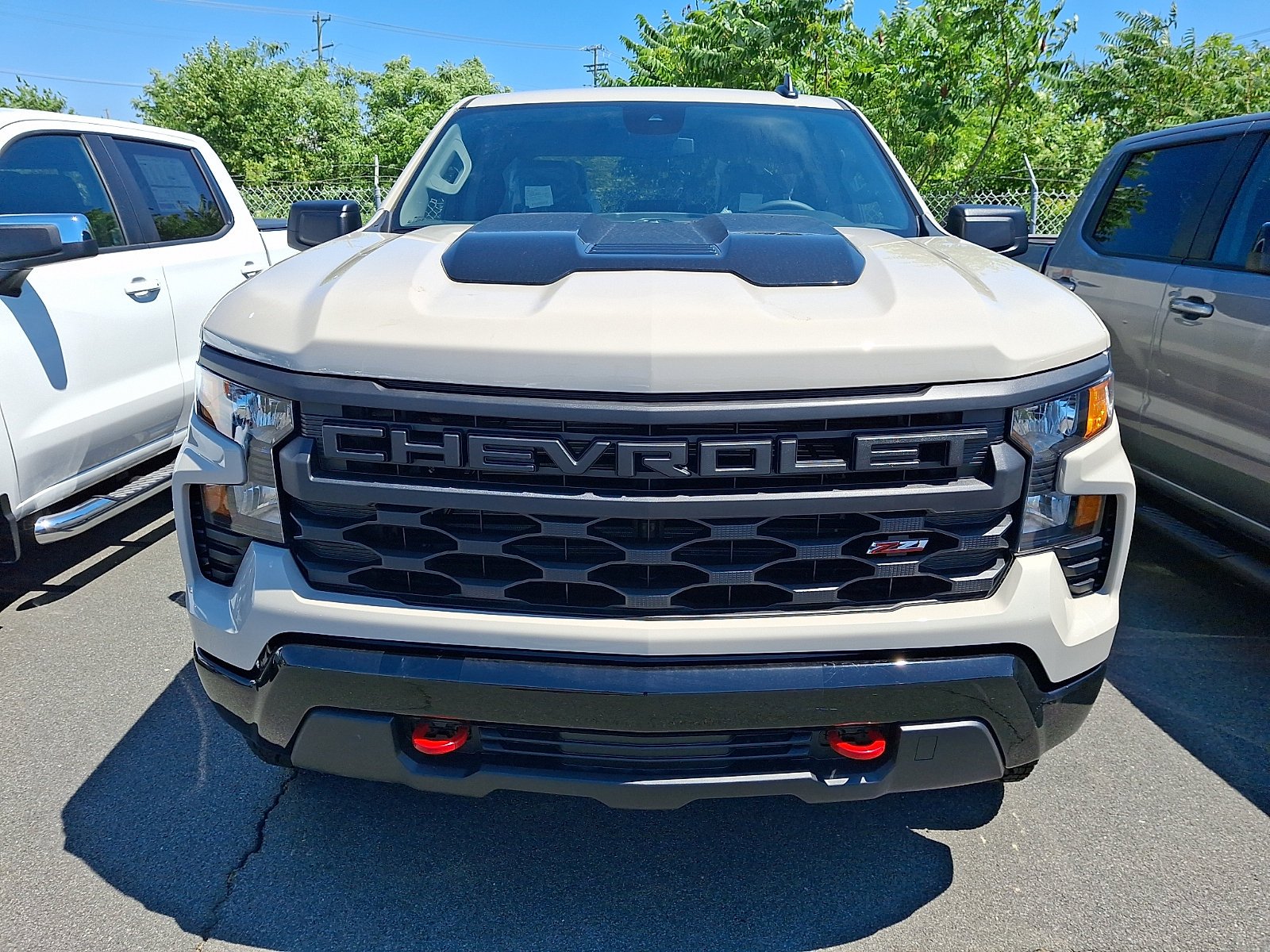 New 2026 White Sands Chevrolet Custom Trail Boss image 2