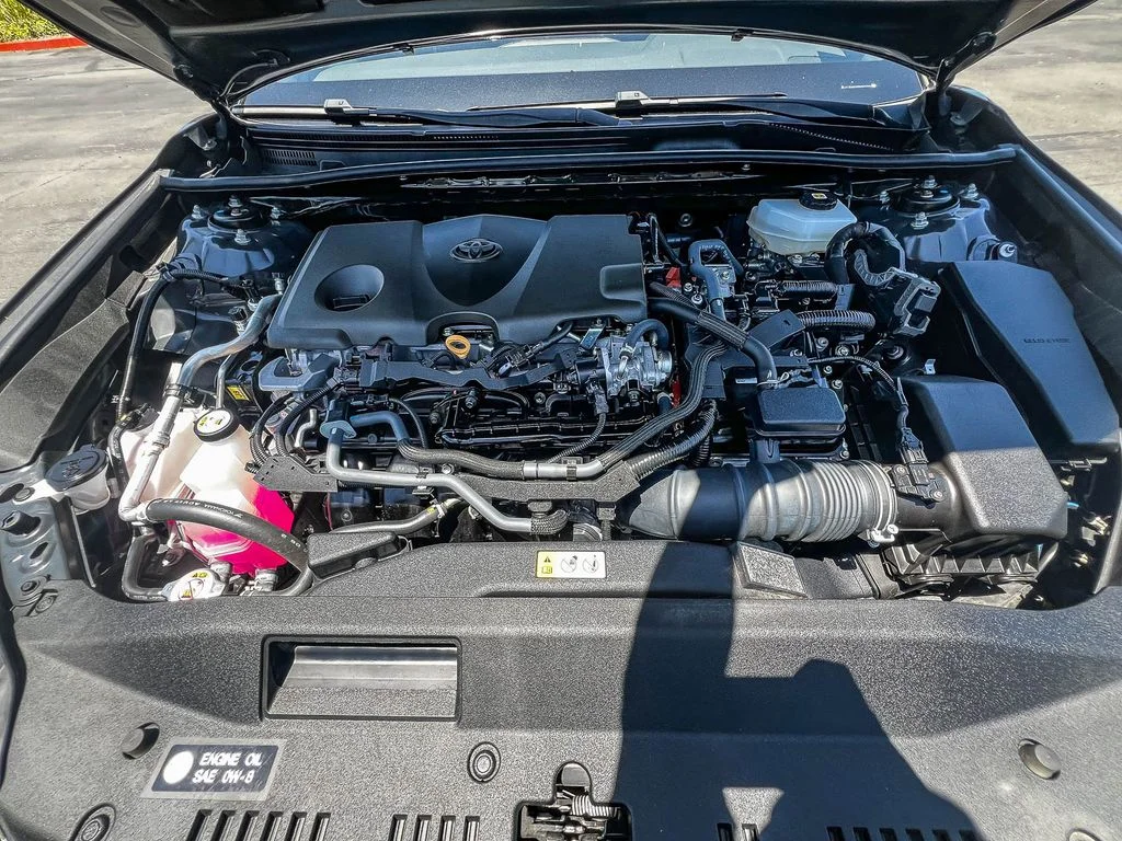 Certified Used 2025  Toyota SE image 27