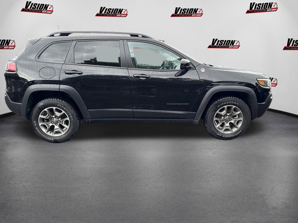 Used 2022 Black Jeep Trailhawk image 4