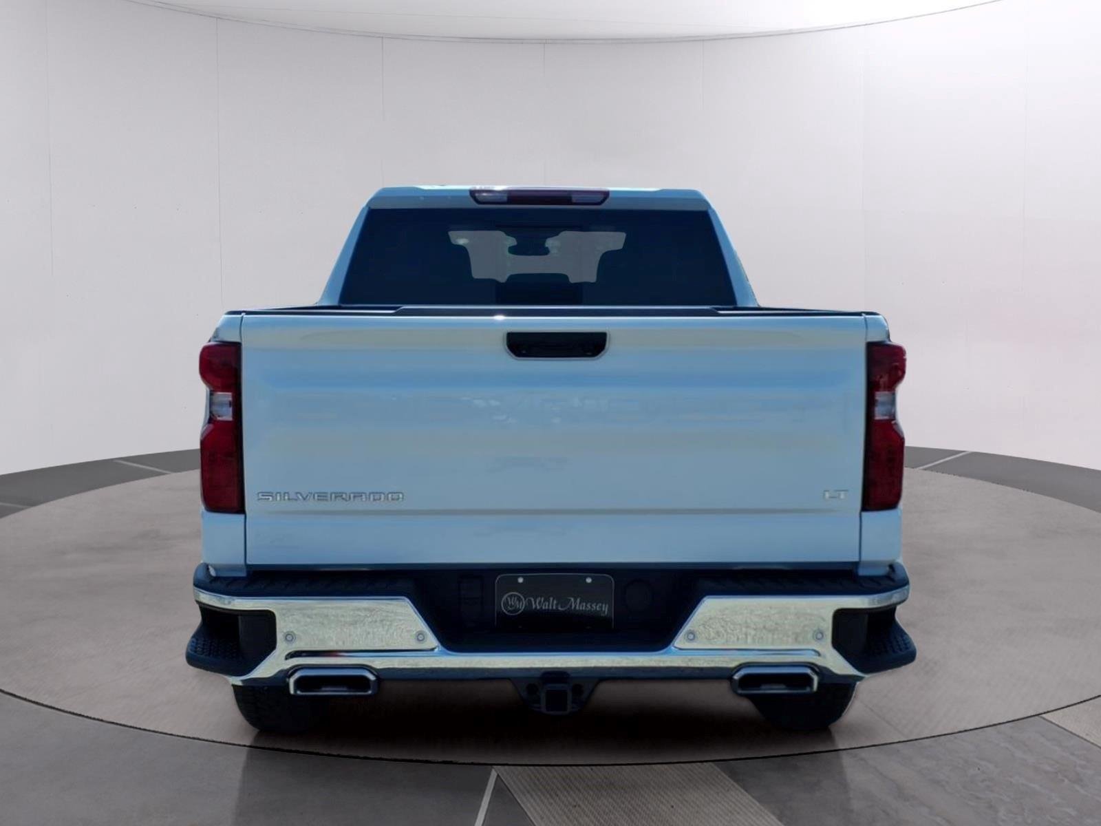 New 2026 Summit White Chevrolet LT image 4