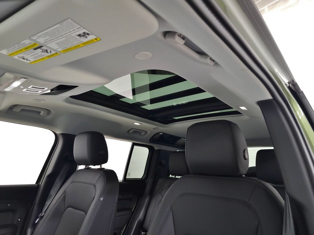 New 2026 Woolstone Green Land Rover S image 16