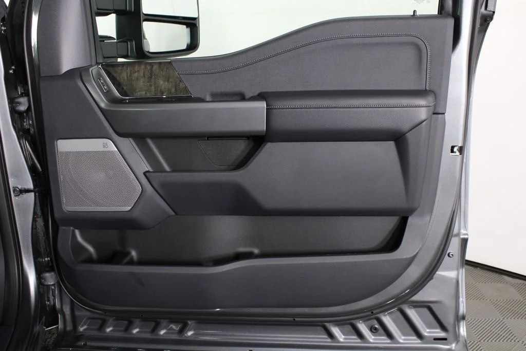 New 2026 Carbonized Gray Metallic Ford Lariat image 8