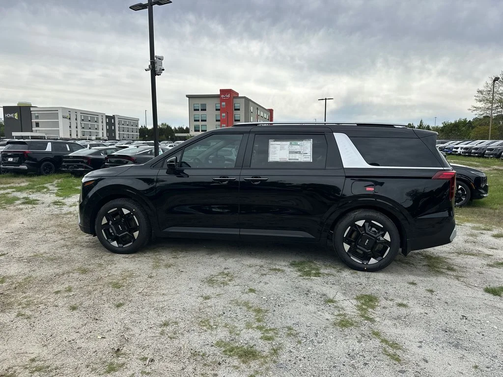 New 2026 Black Kia EX image 4