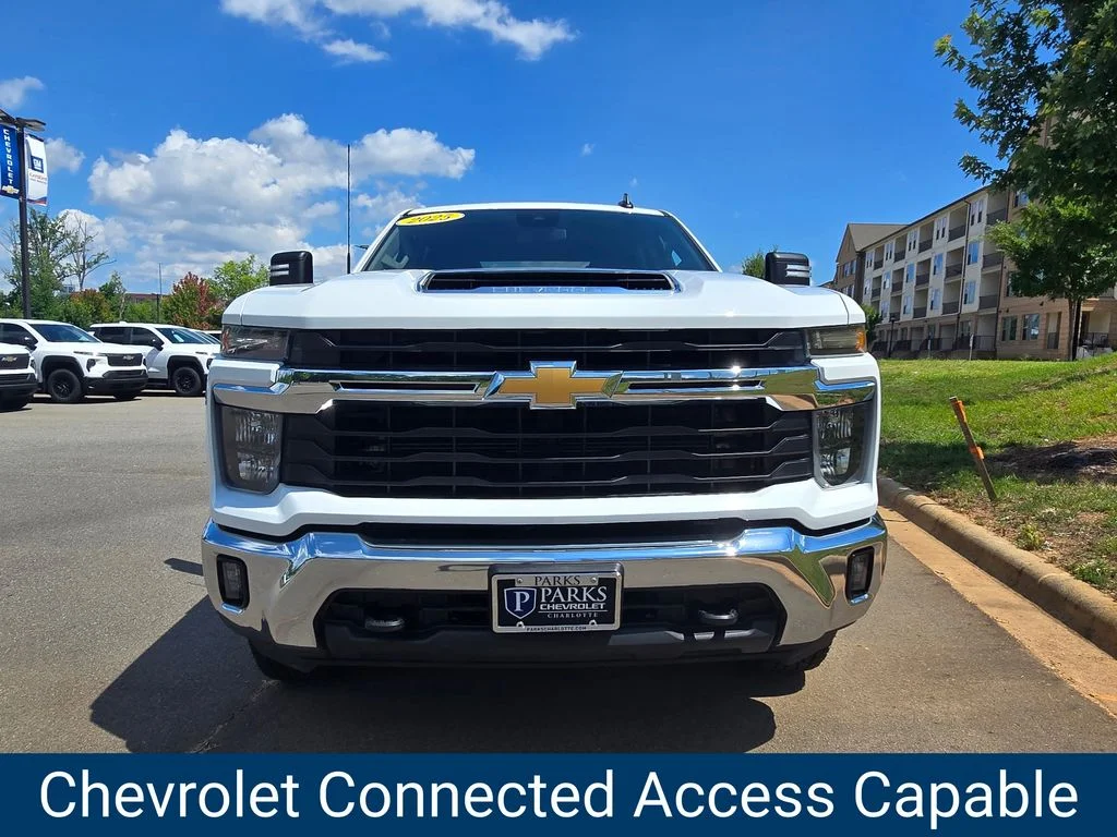 Used 2025 White Chevrolet LT image 46