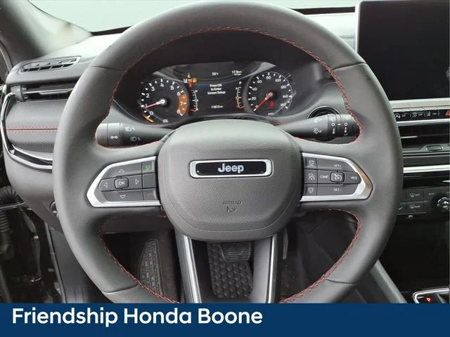 Used 2025 Black Jeep Trailhawk image 24