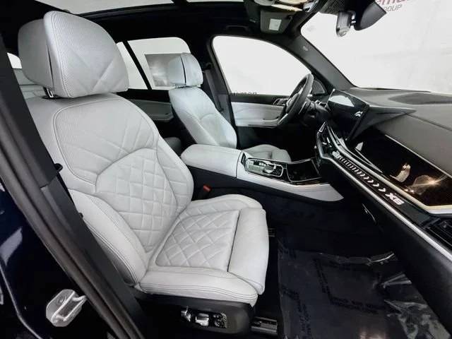 New 2026 Carbon Black Metallic BMW xDrive40i image 30