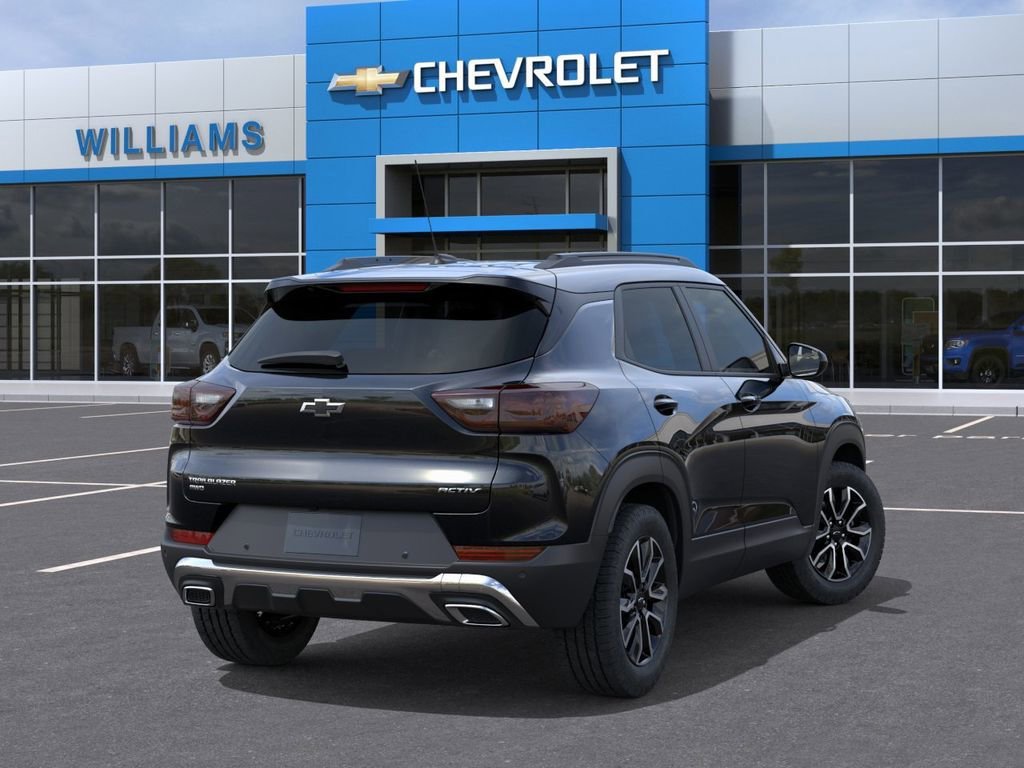 New 2026 Mosaic Black Metallic Chevrolet ACTIV image 4