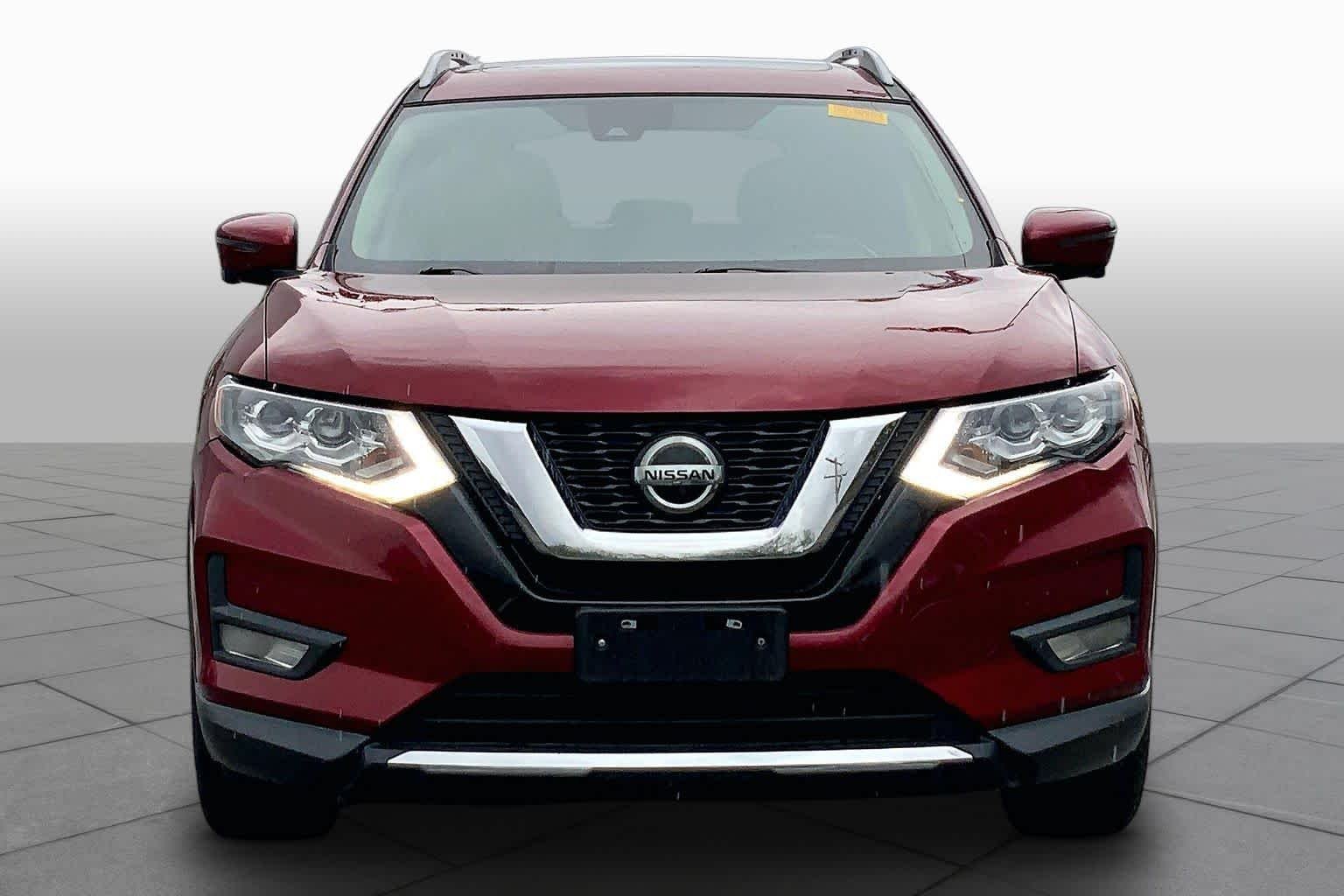Used 2020 Scarlet Ember Tintcoat Nissan SL image 4