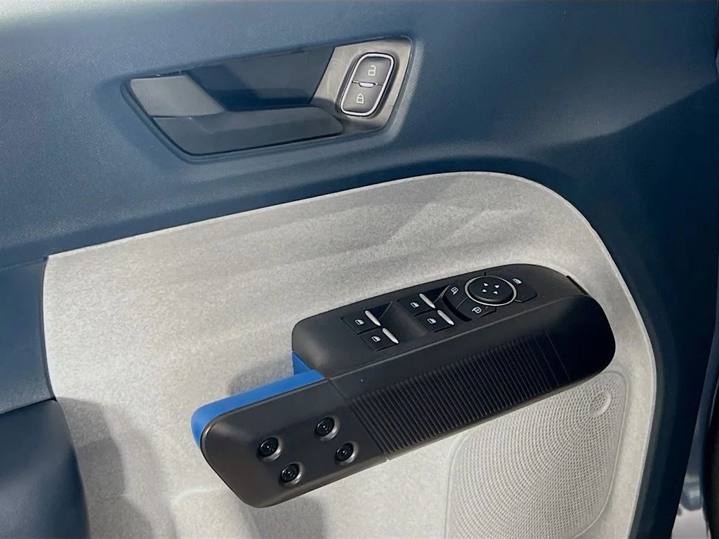 New 2026 Azure Gray Metallic Tri-Coat Ford XLT image 12