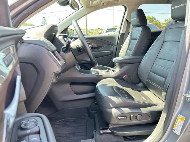 Used 2023 Sterling Metallic GMC Denali image 31