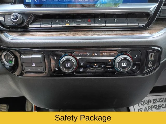 Used 2025 Black Chevrolet LT image 16