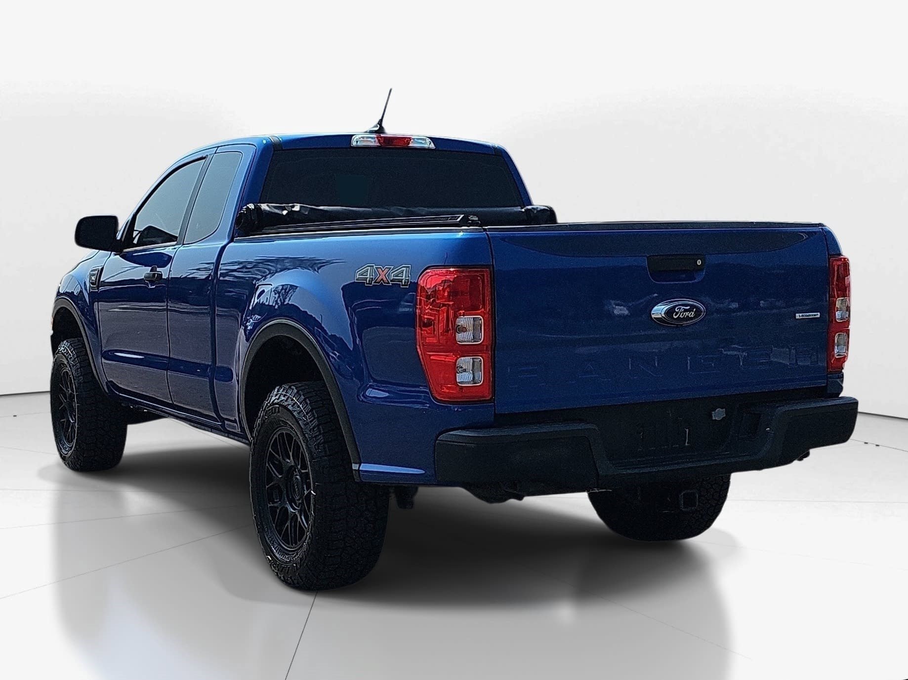 Certified Used 2019 Lightning Blue Metallic Ford XL image 5