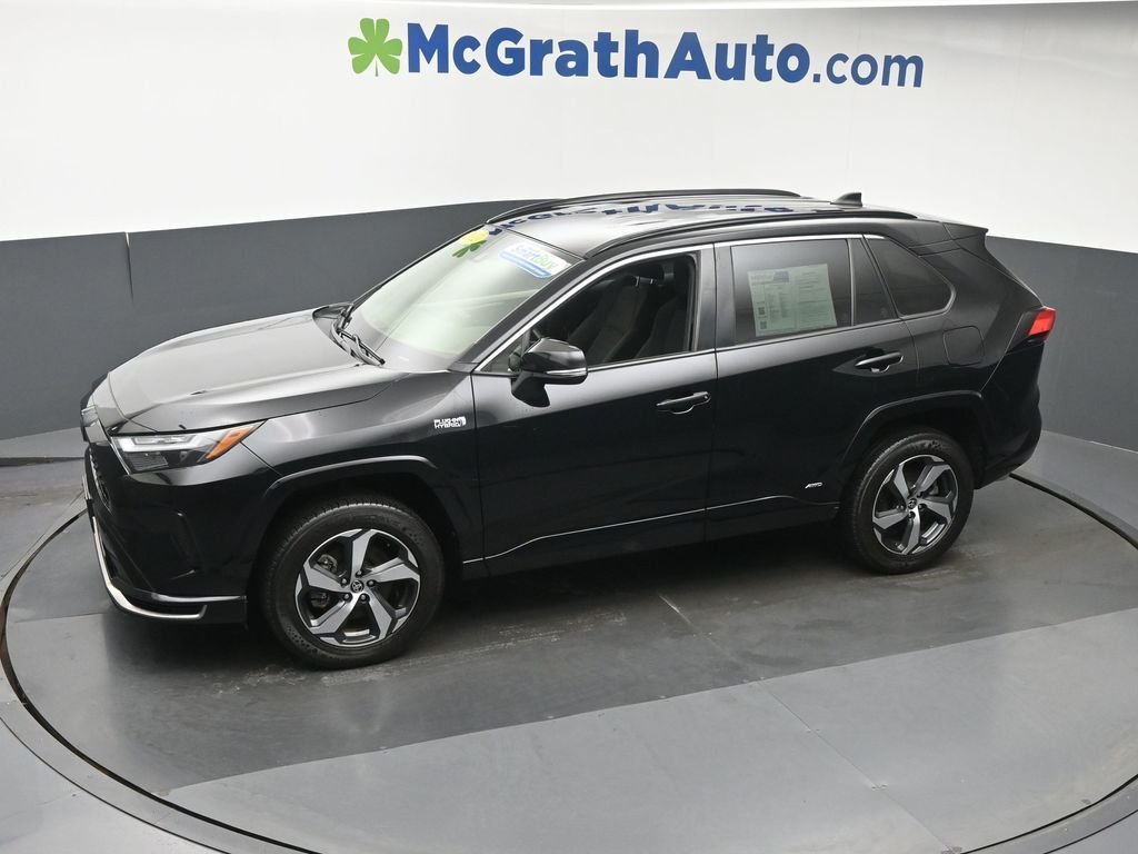 Used 2022 Black Toyota SE image 22
