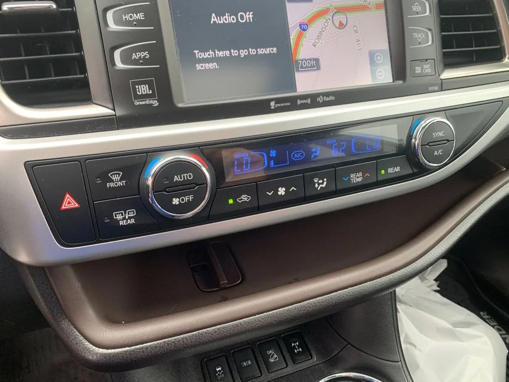 Used 2018 Silver Toyota Limited image 23
