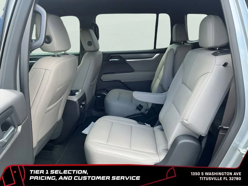 New 2026 Sterling Metallic GMC Elevation image 27