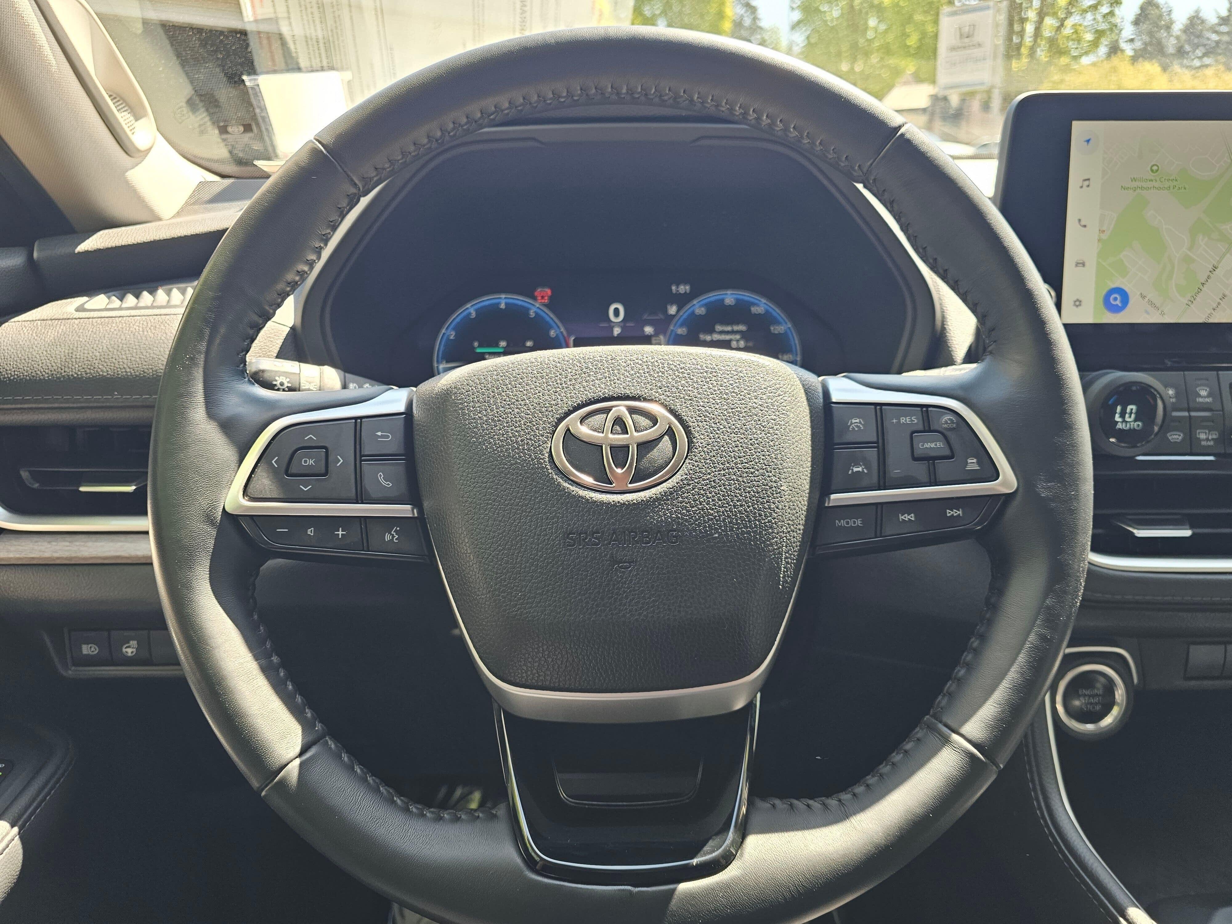 Used 2024 Wind Chill Pearl Toyota Limited image 24